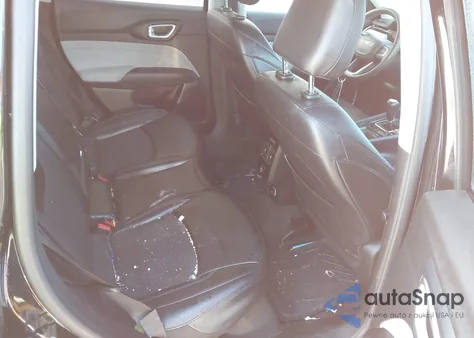 2022 Jeep Compass Latitude 4X4 from USA, damaged, VIN 3C4NJDBB9NT237525